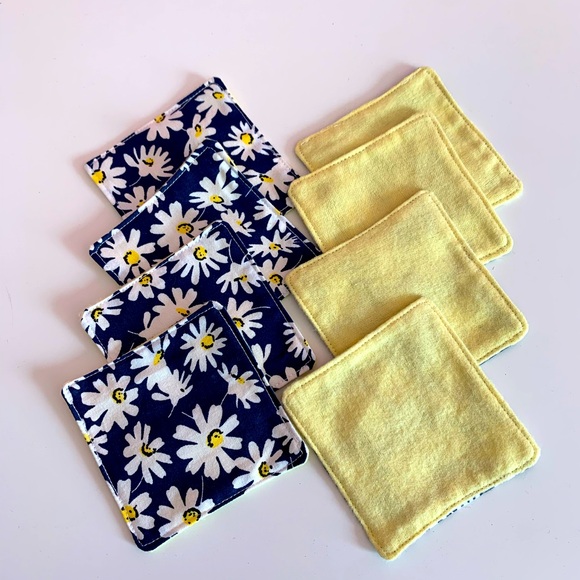 Reusable Facial Pads - Picture 2 of 5